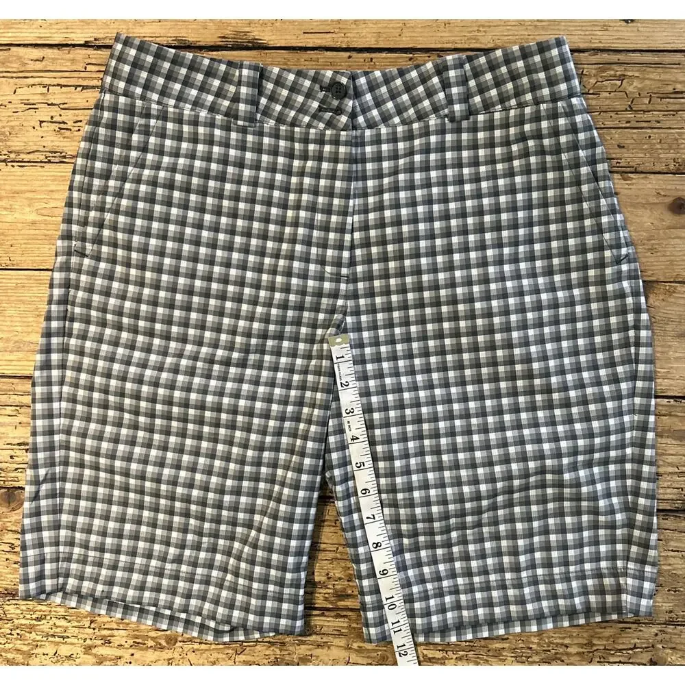 Nike Golf Women’s Gray Plaid Golf Shorts Size 12